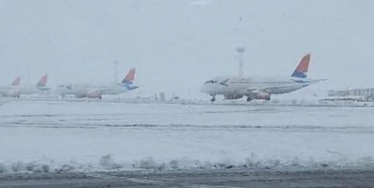 لغو کلیه پروازهای فرودگاه مشهد به دلیل بارش برف