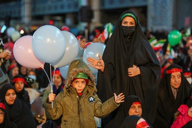 دختران حاج قاسم با 