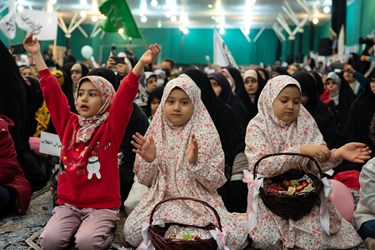 جشن عروسی خواهر شهید امیراحمدی در شب میلاد حضرت زهرا