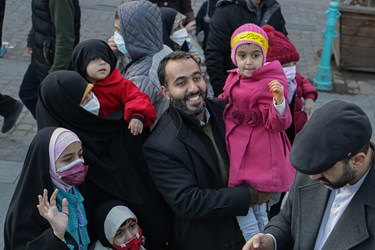 دیدار مردمی رئیس‌جمهور در «میدان امیرچخماق»