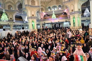 جشن بزرگ مادران و دختران فاطمی در قبله تهران