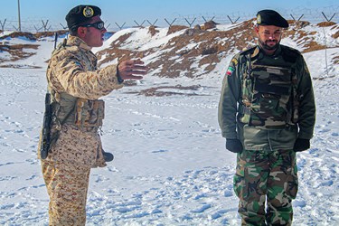 یک روز برفی همراه با مرزبانان ارتش در خراسان