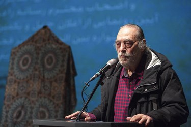 سخنرانی هوشنگ توکلی هنرمند در نشست خبری چهل و یکمین جشنواره بین‌المللی تئاتر فجر