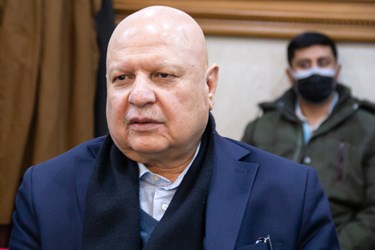 سید مسعود میرکاظمی رئیس سازمان برنامه و بودجه در مراسم چهلمین روز درگذشت رستم قاسمی