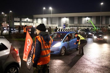 Amazon Faces First Strike in Britain as Workers Walk Out