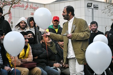 اجرای نبودن برای بودن  به کارگردانی سوران حسینی  از شهرمریوان  در هشتمین روز از جشنواره تئاتر فجر  پهنه رودکی 