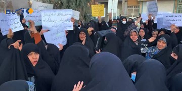 فیلم| تجمع بانوان یزدی و مطالبه اجرای قانون عفاف و حجاب