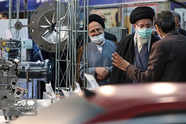Supreme Leader Visits Exhibition of Domestic Industrial Capabilities