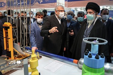 Supreme Leader Visits Exhibition of Domestic Industrial Capabilities