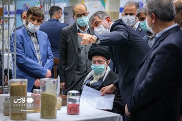 Supreme Leader Visits Exhibition of Domestic Industrial Capabilities