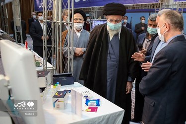 Supreme Leader Visits Exhibition of Domestic Industrial Capabilities