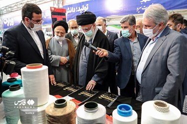 Supreme Leader Visits Exhibition of Domestic Industrial Capabilities