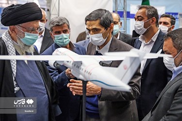 Supreme Leader Visits Exhibition of Domestic Industrial Capabilities