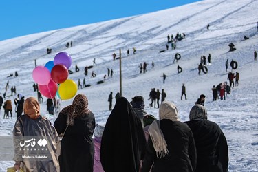 People in Western Iran Taking Advantage of Heavy Snowfall