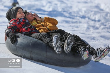 People in Western Iran Taking Advantage of Heavy Snowfall