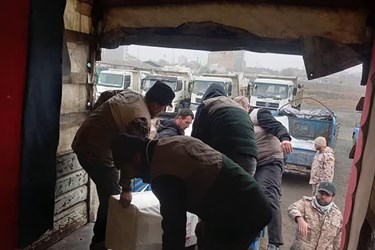 فعالیت گروه های جهادی بسیج سازندگی سپاه شهدا در مناطق زلزله زده