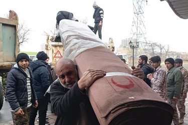 فعالیت گروه های جهادی بسیج سازندگی سپاه شهدا در مناطق زلزله زده