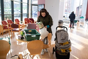 UK Cost-of-Living Crisis Pushes Mothers to Brink