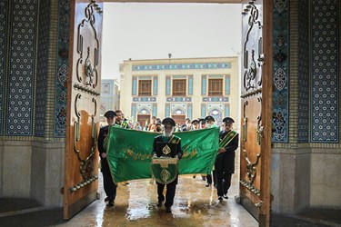آئین  میهمانی لاله هادر حرم حضرت شاهچراغ ( ع) 