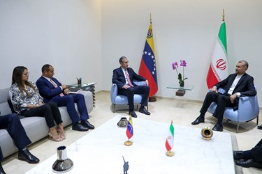 سفر وزیر خارجه به ونزوئلا