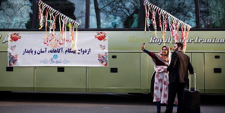 اعزام کاروان زوج‌های دانشجو دانشگاه علوم پزشکی شیراز به مشهد مقدس