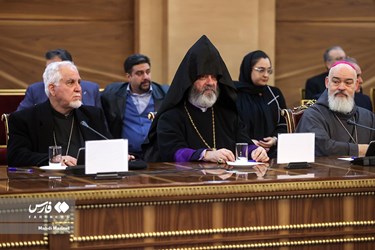 Iran President Meets Followers of Different Religions in Tehran
