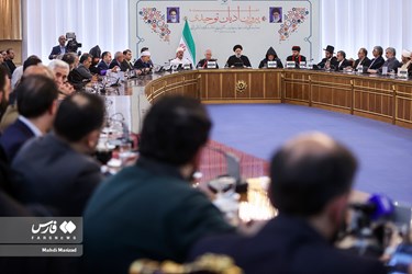 Iran President Meets Followers of Different Religions in Tehran