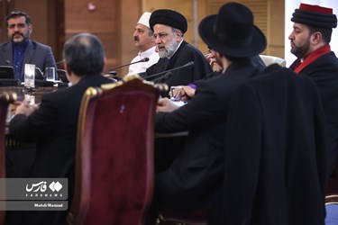Iran President Meets Followers of Different Religions in Tehran