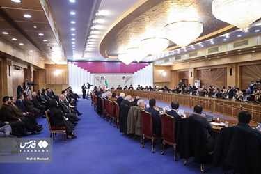 Iran President Meets Followers of Different Religions in Tehran