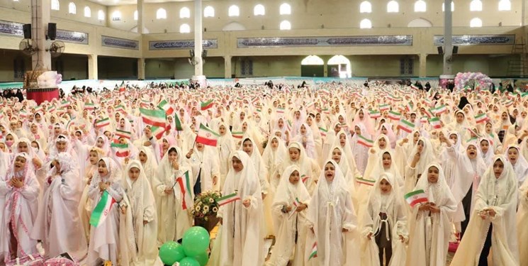 برپایی جشن عبادت ۱۵۰۰ دانش‌آموز در  اسلامشهر