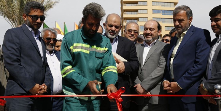 وزیر کشور 400 میلیارد تومان پروژه‌های شهرداری بندرعباس را افتتاح کرد
