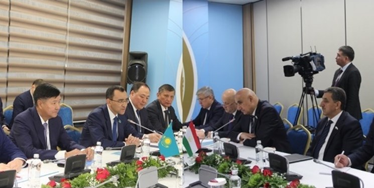 دیدار رئیس مجلس تاجیکستان با رئیس سنای قزاقستان