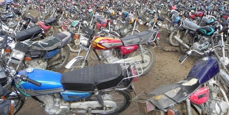 مزایده 1700 موتورسیکلت توقیفی در پارکینگ‌های شاهین‌شهر