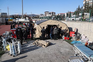 برپایی بیمارستان سیار ارتش ایران در مناطق زلزله زده ترکیه