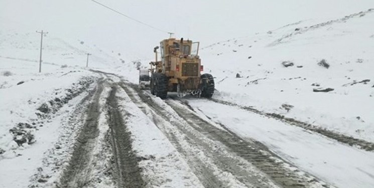 برف‌روبی ۱۷۰ کیلومتر از محورهای مواصلاتی شهرستان تکاب