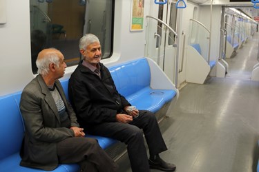 اولین مسافران خط 2 مترو شیراز در ایستگاه امام حسین (ع) شیراز 