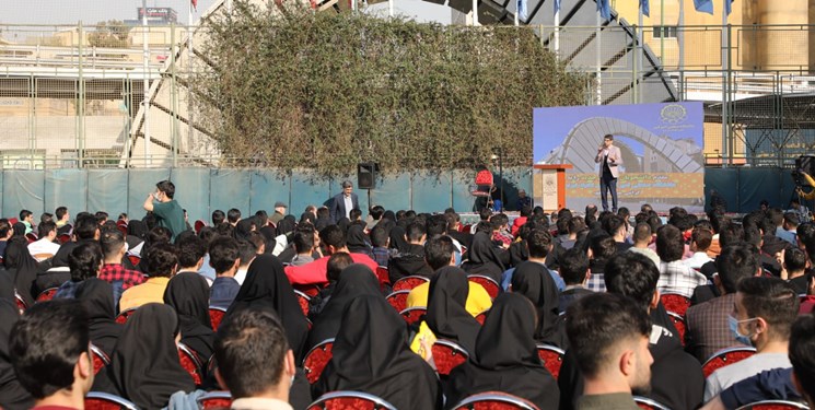 گردهمایی دانشجویان ورودی سال 1401 دانشگاه امیرکبیر برگزار شد