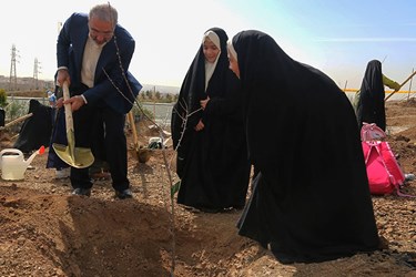 آیین روز درختکاری در «باغستان البرز»