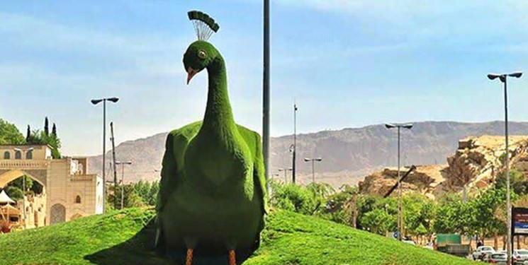 پرواز نوستالژی؛ طاووس سوم چنگی به دل شیرازی‌‌ها می‌زند؟