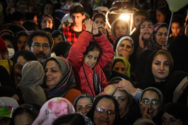 «آباده» غرق در شور و شادی جشن نیمه شعبان