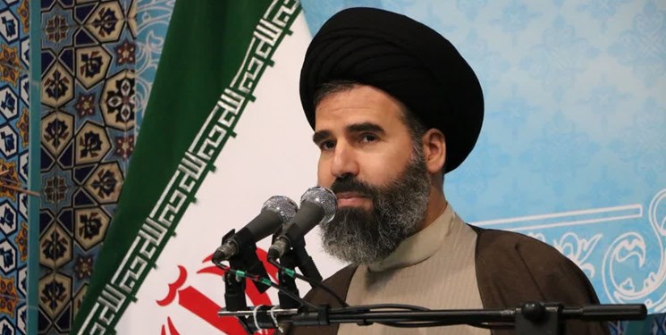 امام جمعه پردیس: وزیر راه از نزدیک مشکلات  مسکن مهر پردیس را بررسی کند