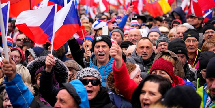 اروپا در مدار اعتراض؛ خروش مردم جمهوری چک علیه دولت غربگرا و ناتو
