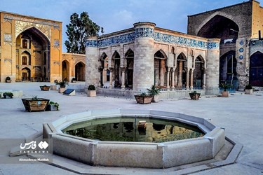 شیراز احد أقطاب السياحة في ایران