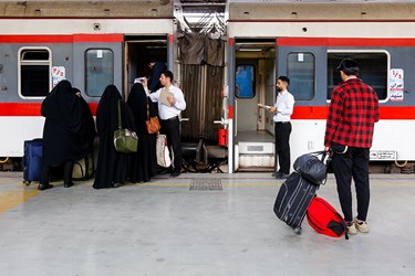 آغاز سفرهای نوروزی با قطار