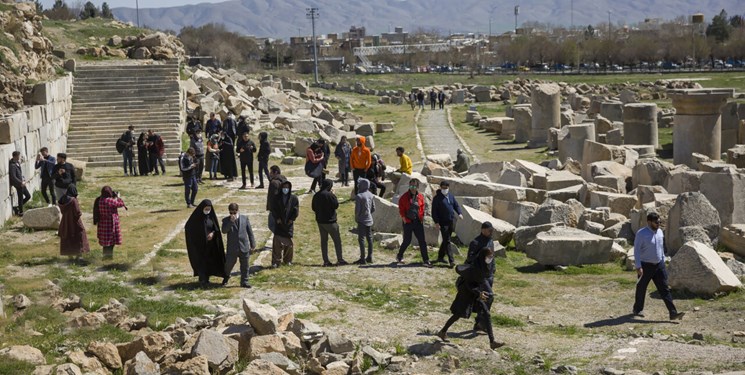 کنگاور آماده استقبال از مسافران نوروزی/ بازدید از «معبد آناهیتا» بزرگ‌ترین تک بنای سنگی ایران