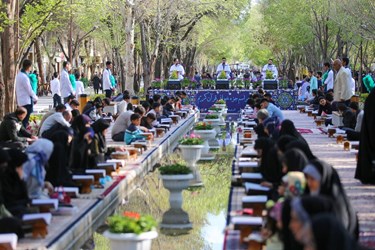 جزءخوانی قرآن کریم در گذر فرهنگی چهارباغ