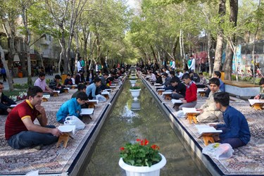 جزءخوانی قرآن کریم در گذر فرهنگی چهارباغ