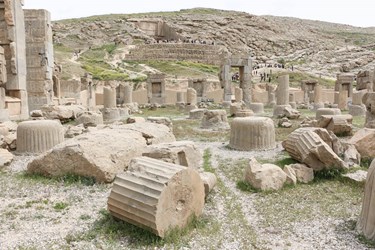 بازدیدمسافران نوروزی از تخت جمشید