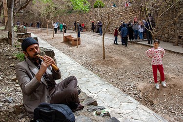 گردشگران نوروزی در <a href='https://sayeb.ir/tag/%d9%85%d9%86%d8%b7%d9%82%d9%87-%d8%a2%d8%b2%d8%a7%d8%af-%d8%a7%d8%b1%d8%b3'>منطقه آزاد ارس</a> ( جلفا )