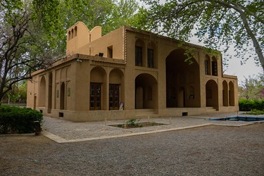«باغ پهلوان پور» در مهریز